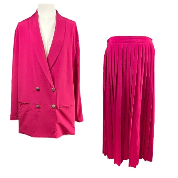 4/$20 Chaus Blazer and Pleated Skirt Set - Picture 1 of 5